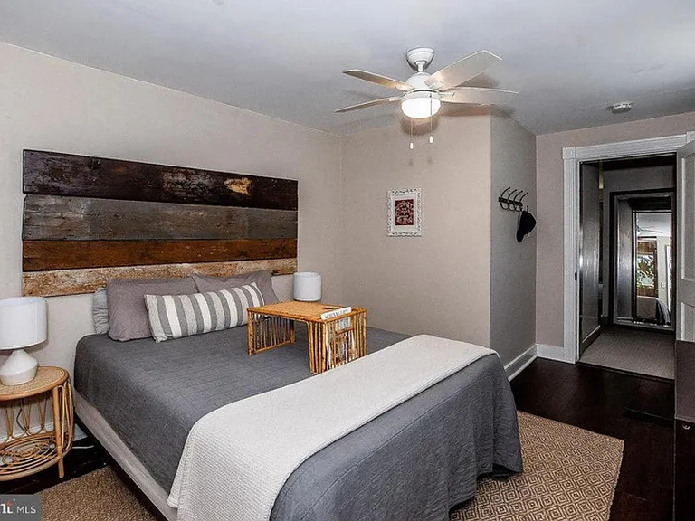 234 E Lemon St — Photo 13