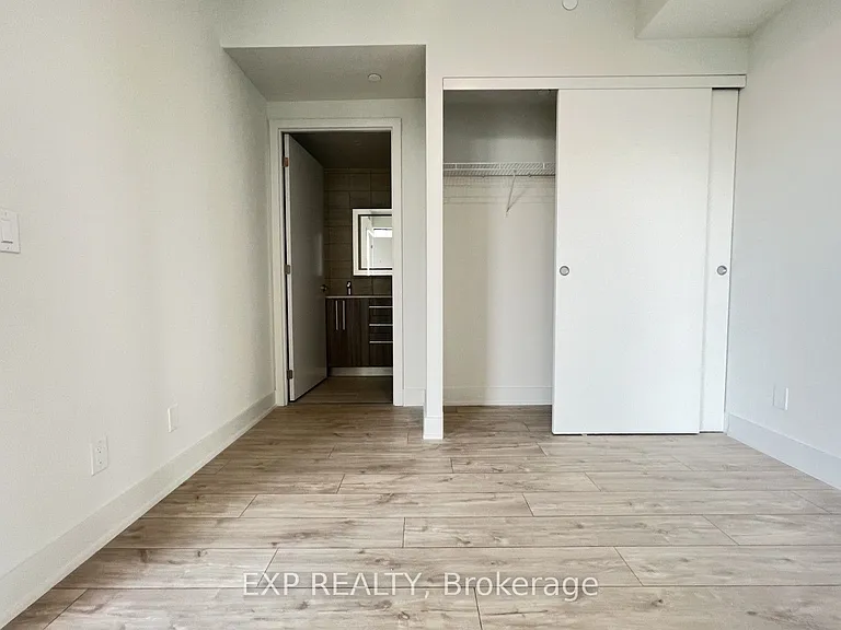 8 Cumberland St #3707 — Photo 12