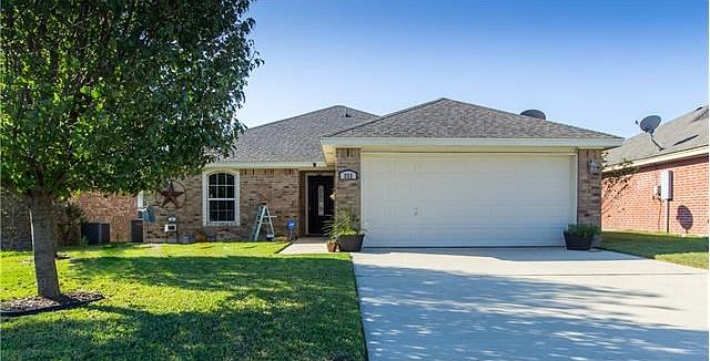 1st image of 252 Corn Hill Dr