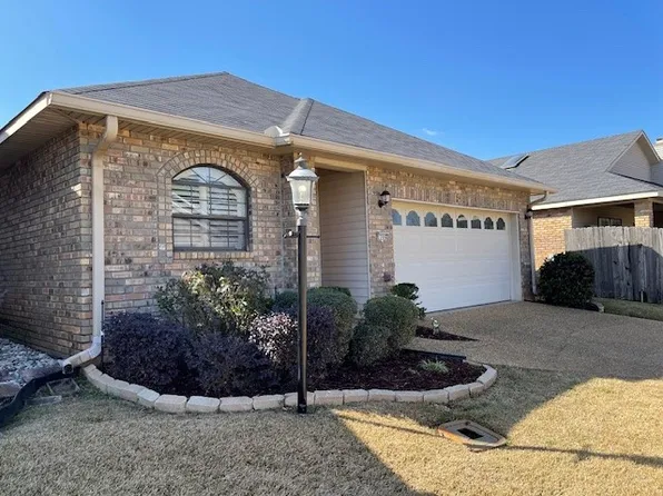 7706 Millicent Cir, Shreveport, LA 71105