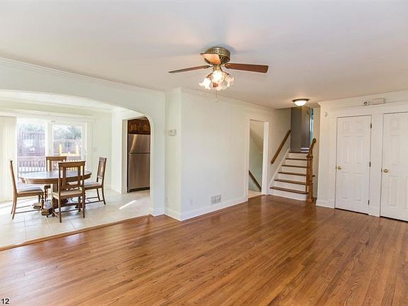 5th image of 157 Vivian Ave