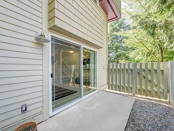 4th image of 14010 SE 6th St APT 19