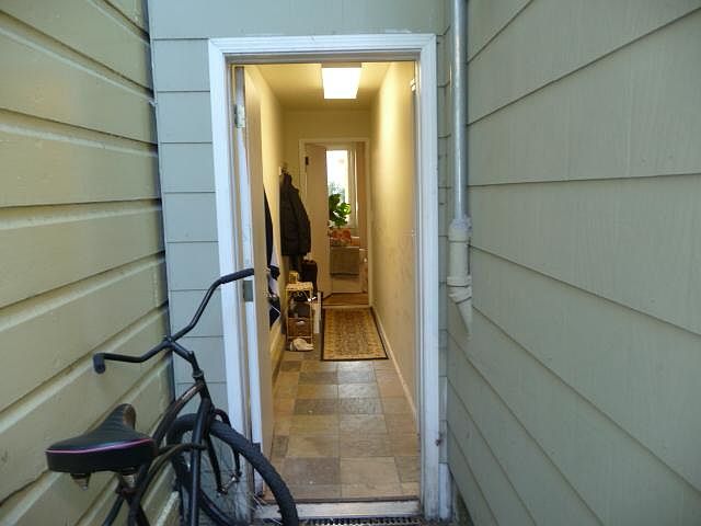 1st image of 472 Utah St #A
