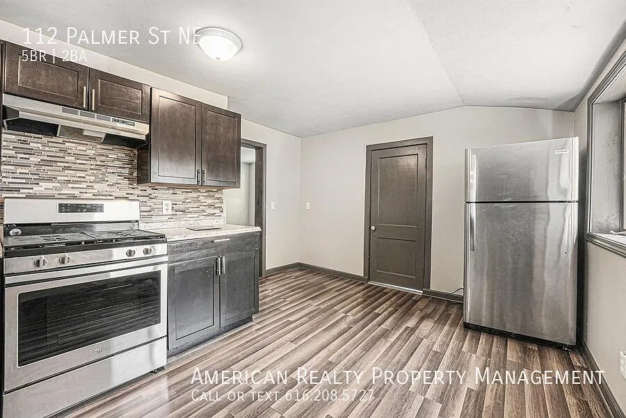 5 bed, 1608 sqft, $2,300 — Photo 3