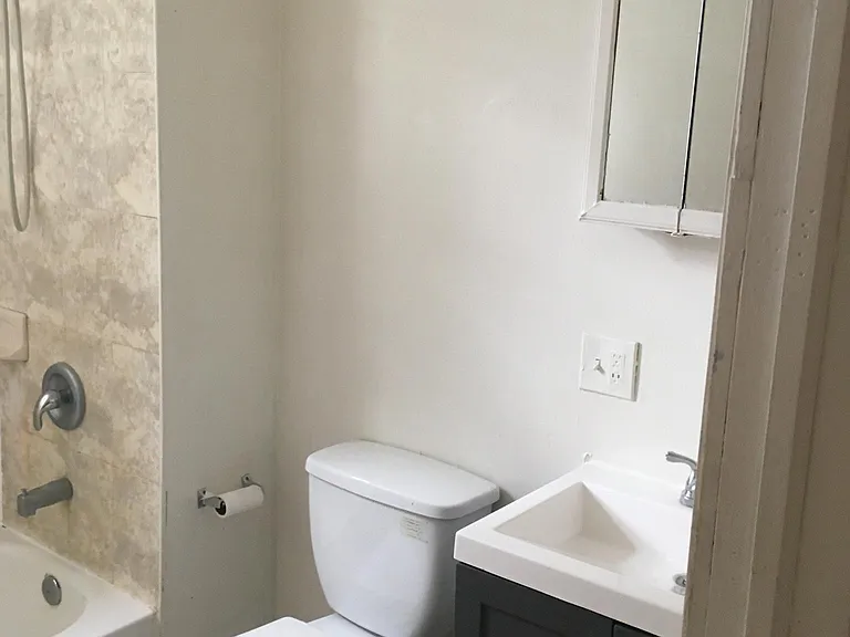 782 Grove St #1 — Photo 6