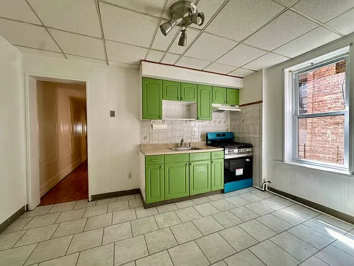 1062 Park Pl #3 Photo 1