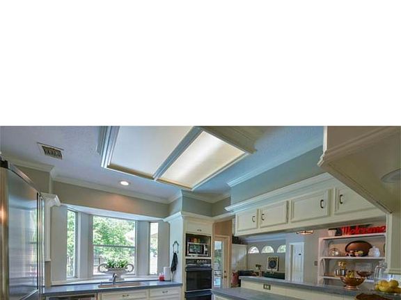 5th image of 5603 Spring Lodge Dr