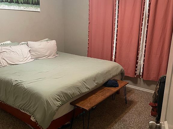 4th image of 3210 Oakridge Ave #2322