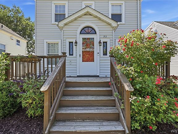 2nd image of 52 Wellington Ave