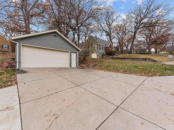 3rd image of 2019 11th Street Pl