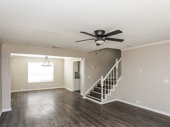 4th image of 224 Yale Blvd