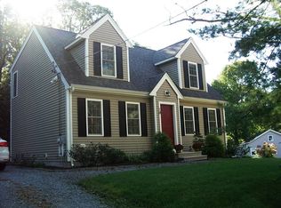 19 Buzzards Bay Dr, Plymouth, MA 02360