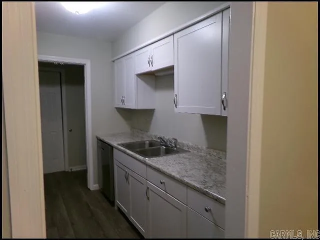 1807 Sanford Dr #3 — Photo 7