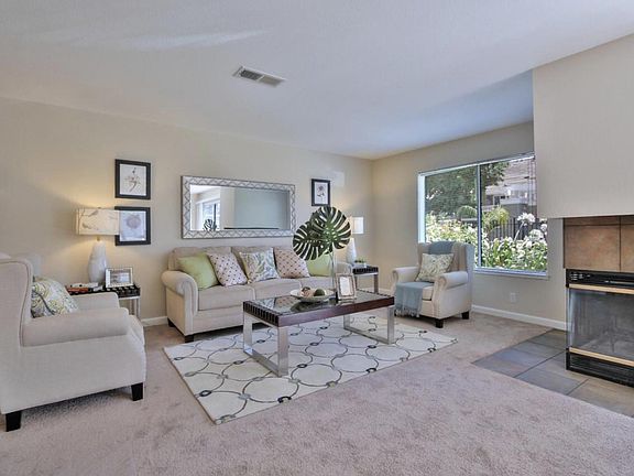 3rd image of 60 Cherryton Ln