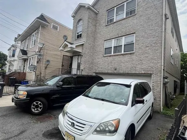 16-18 Wainwright St, Newark, NJ 07112