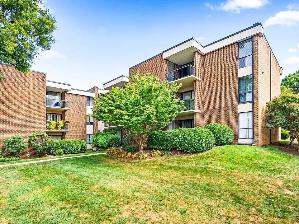 2109 Walsh View Ter #201