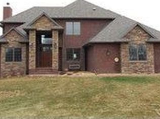 48033 Indian Hills Ct, Sioux Falls, SD 57108