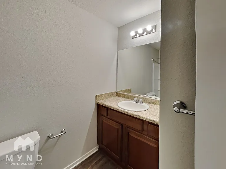 307 Westwood Dr — Photo 14