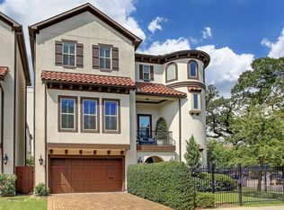 1302 Hawthorne St, Houston, TX 77006