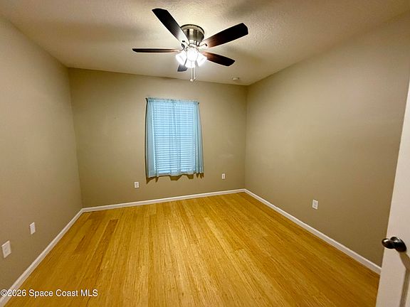 5th image of 4649 Amaca Bay Ln