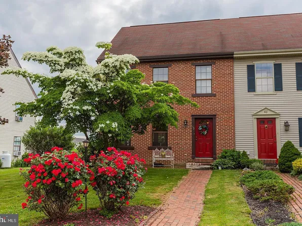 50 Carriage House Dr, Willow Street, PA 17584