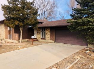 4044 Valley Dr, Pueblo, CO 81008