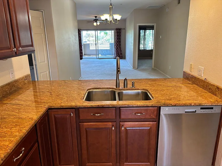 7401 W Arrowhead Clubhouse Dr #2035 — Photo 6