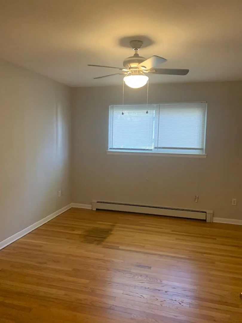 Catalpa Court — Photo 4