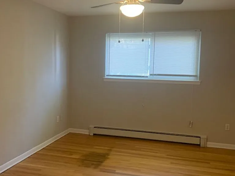 1305 W Nine Mile Rd — Photo 2