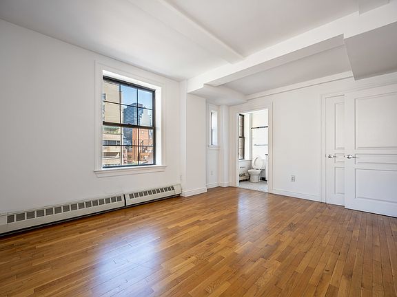 4th image of 15-17 Park Ave #1102