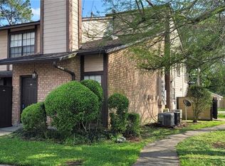742 Fairfax Dr APT 104, Gretna, LA 70056