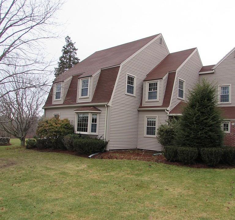 1st image of 413 Highland St #2