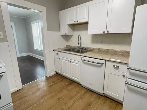 2971 E 66th St, Cleveland, OH