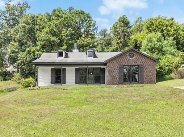 108 Lee Road 810, Phenix City, AL 36870
