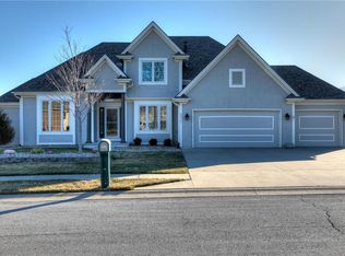 9921 N Ash Ave, Kansas City, MO 64157