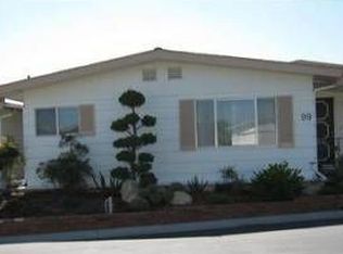 99 Poinsettia Gardens Dr, Ventura, CA 93004