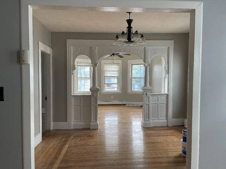 121 Wood St — Photo 5