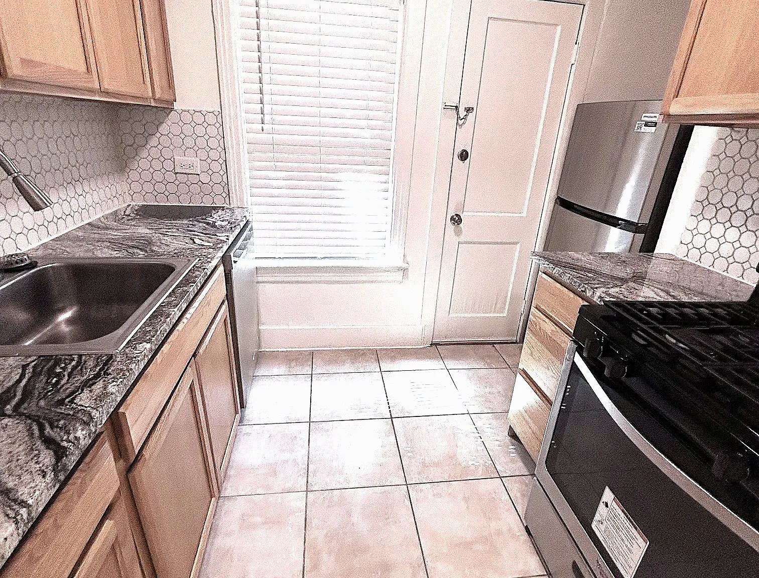 1 bed, 715 sqft, $1,315 — Photo 3