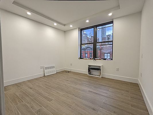 1st image of 216 E 29th St #2B