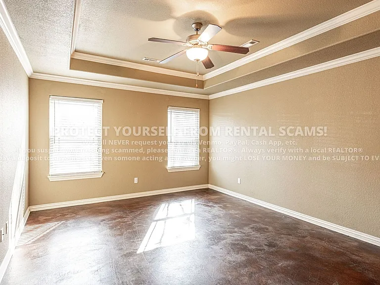 159 E Madrid St — Photo 5