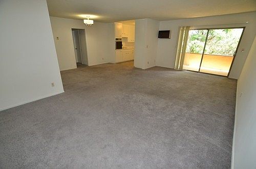 5th image of 11755 Gilmore St