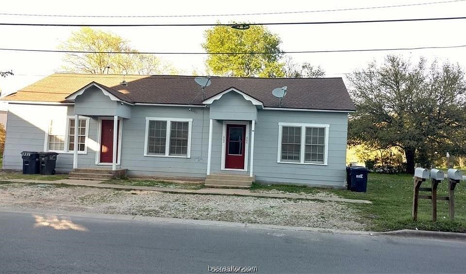 1st image of 600 Boyett St #600