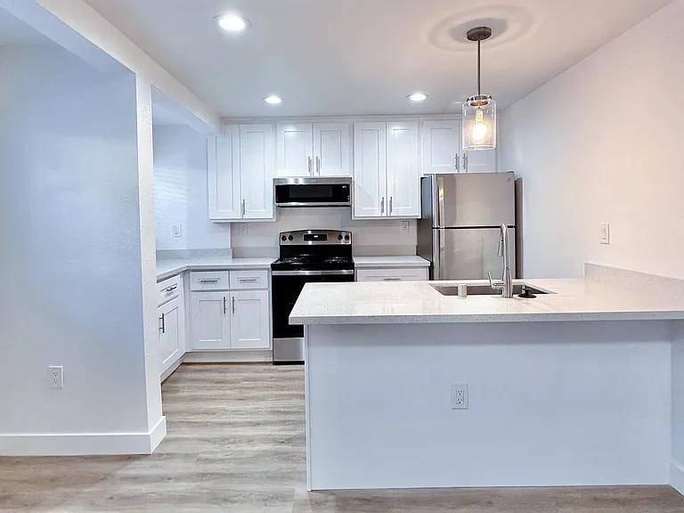 114 Barneson Ave — Photo 12