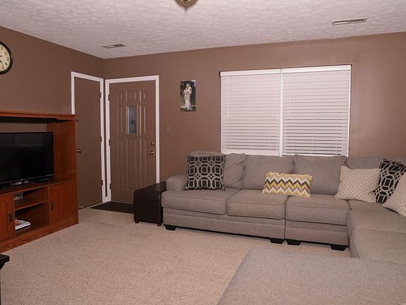 2nd image of 103 Pine Meadow Ct