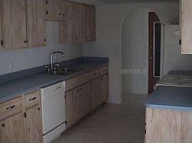 3rd image of 3262 Dupre St