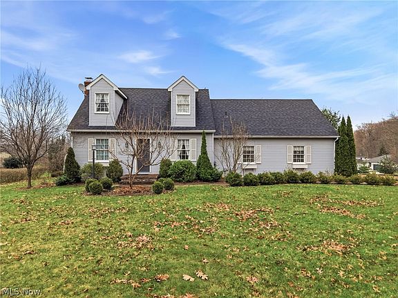 2nd image of 1740 Hearthside Dr