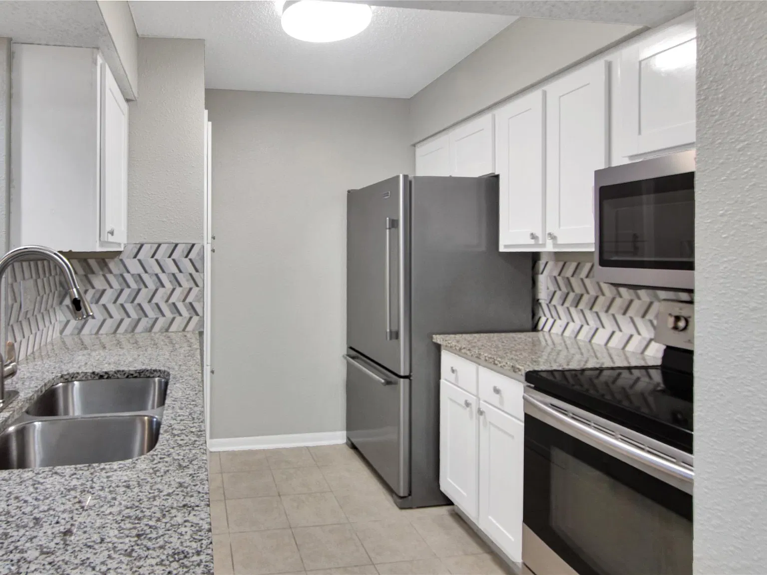 260 El Dorado Blvd — Photo 1