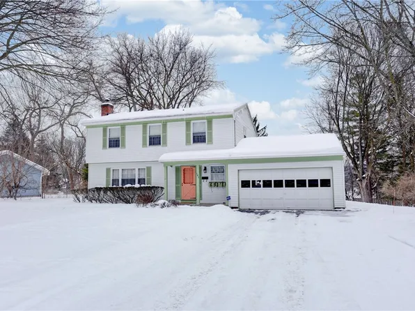 105 Winterset Dr, Rochester, NY 14625