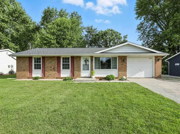 1717 E Macgregor Dr, New Haven, IN 46774