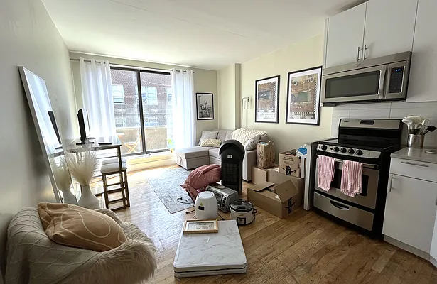 Rented by Akam Sales and Brokerage | media 11